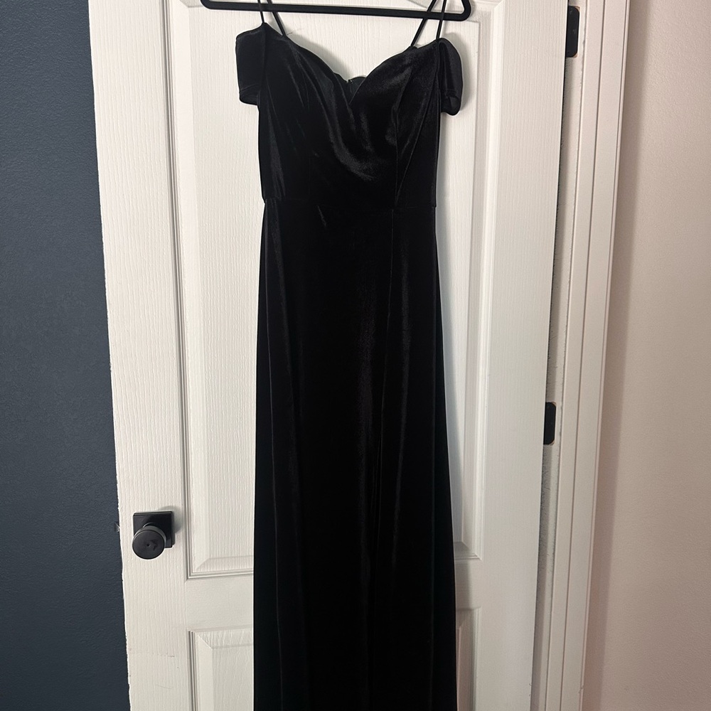 Elegant Black Velvet Off-Shoulder Dress